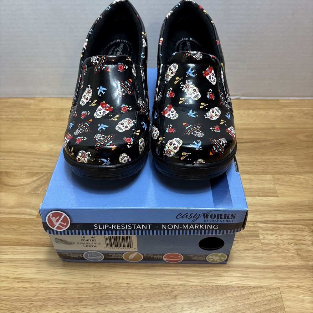 Easy Work Nurse Clogs Wide Shoes 10 W Slip Resist Leeza Festive Skulls Patent